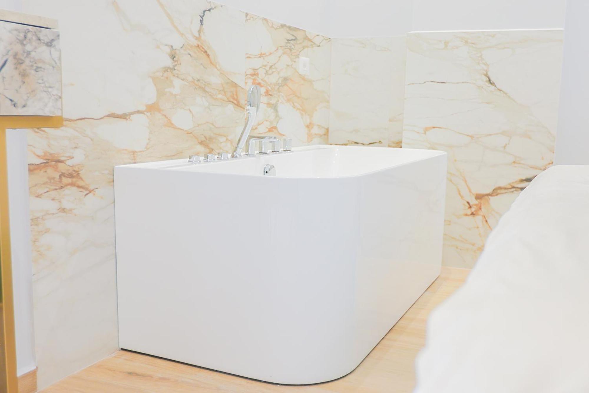 Ambient Jacuzzi Leilighet